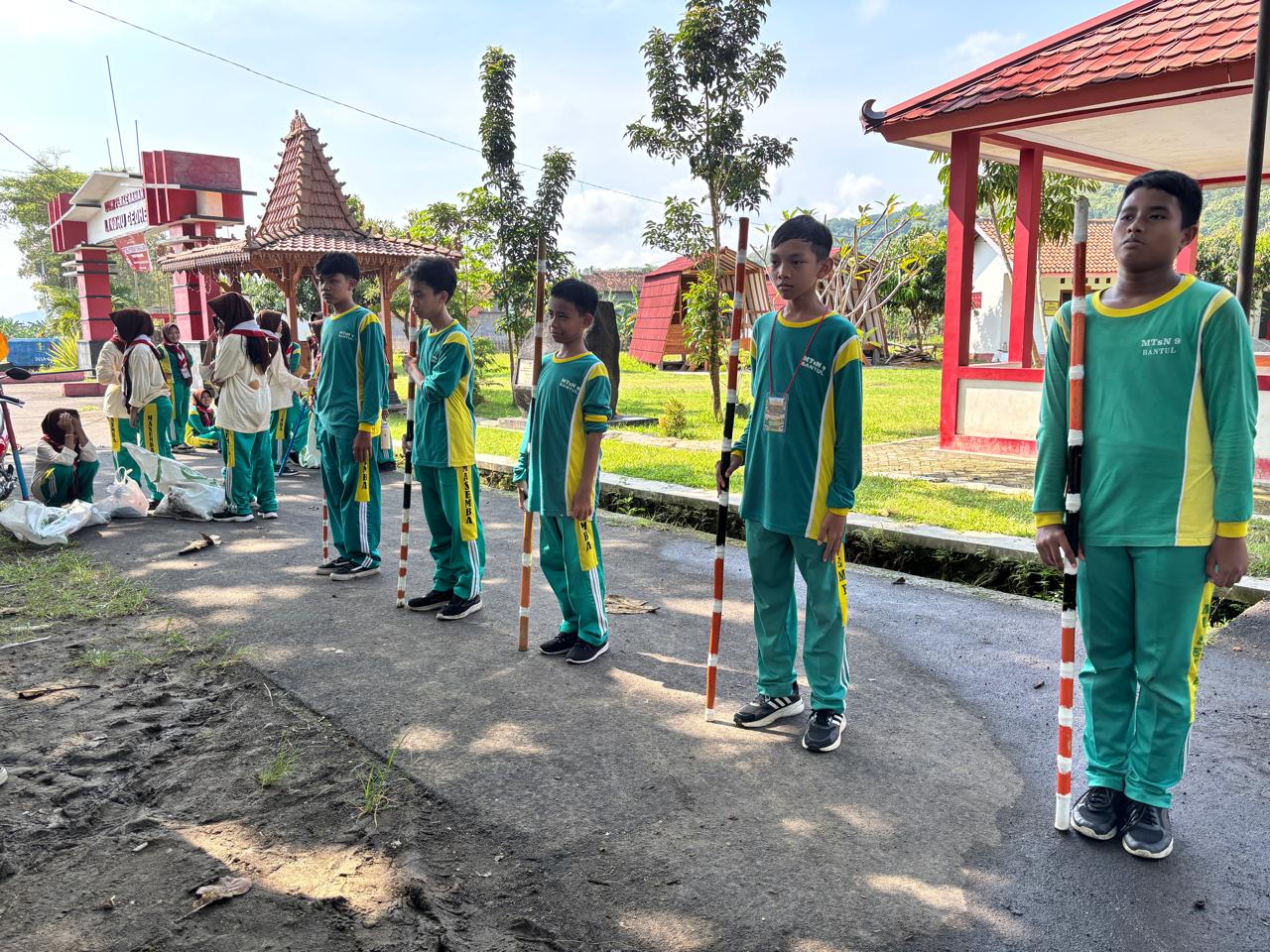 Penggalang MTsN 9 Bantul Ikuti Giat Prestasi PBB dalam Kemah Galang LT I